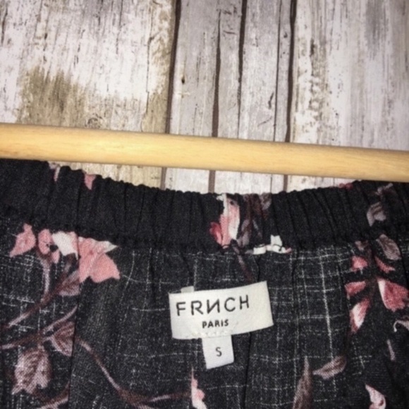 FRNCH Black Floral Off The Shoulder Tie Sleeve Blouse - Picture 4 of 4